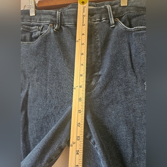 Good American Size 16 Blue Relaxed Jeans with Distressed Knees - Picture 4 of 8